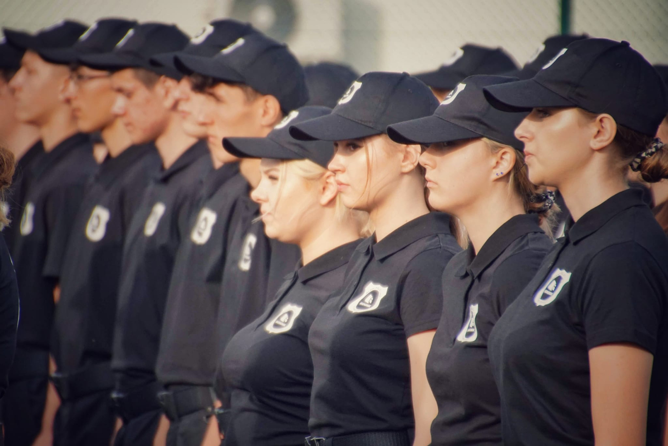 Uczniowie Ekonomika złożyli ślubowanie ZDJĘCIA