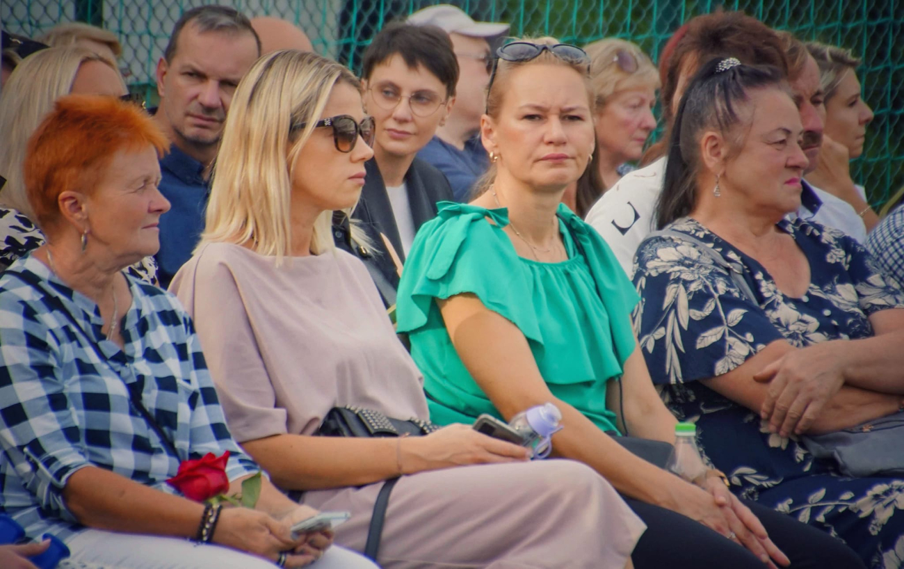 Uczniowie Ekonomika złożyli ślubowanie ZDJĘCIA