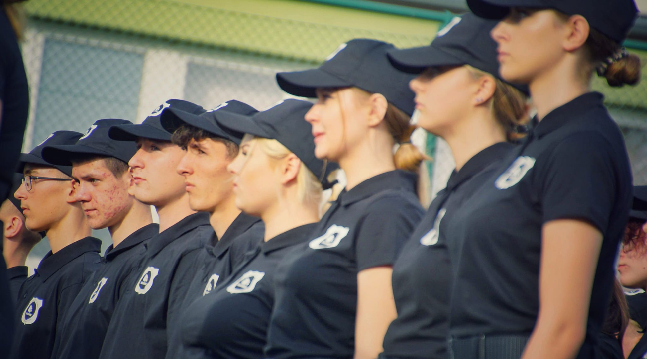 Uczniowie Ekonomika złożyli ślubowanie ZDJĘCIA