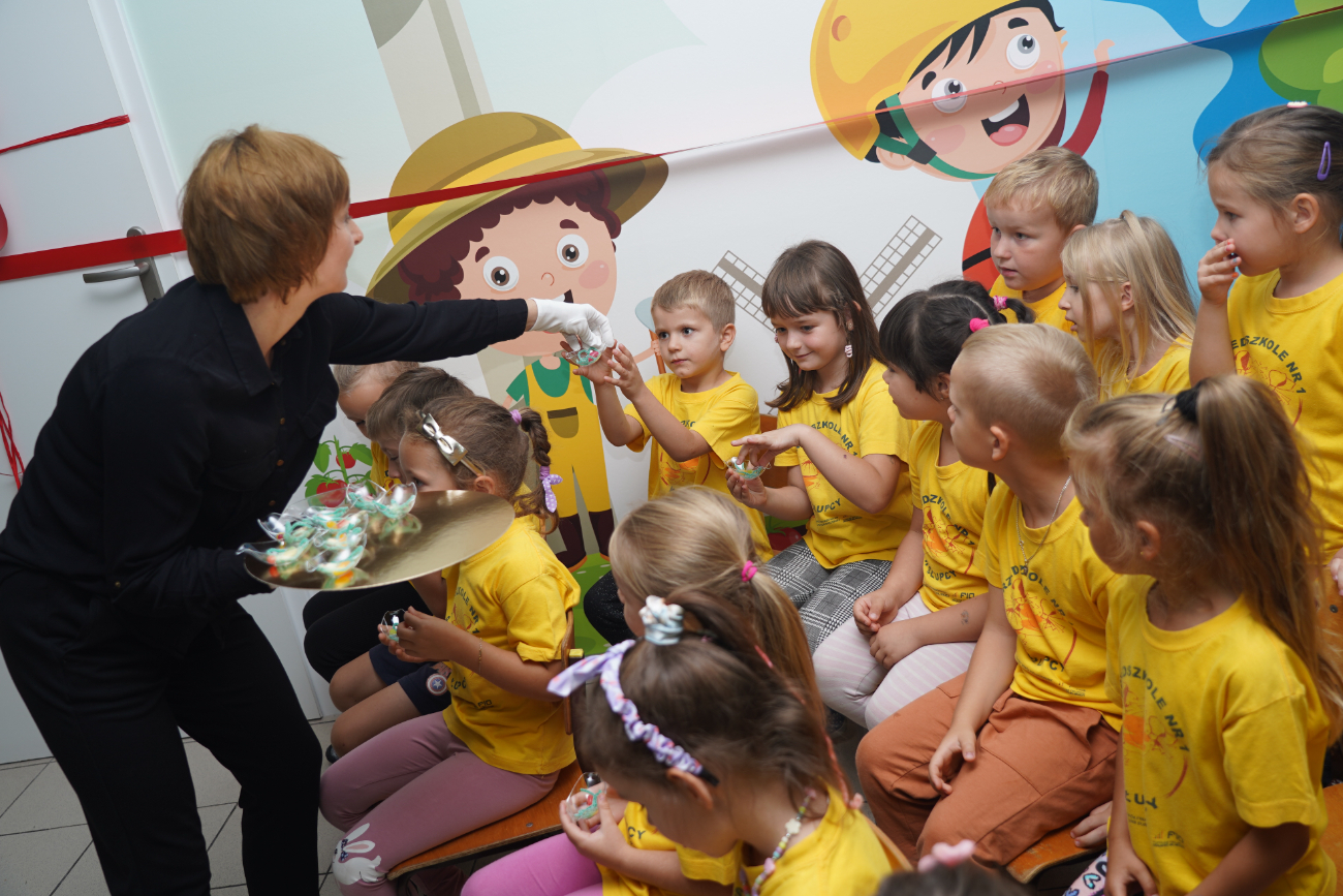 Dzieci z Jedynki dostały niezwykły prezent na Dzień Przedszkolaka