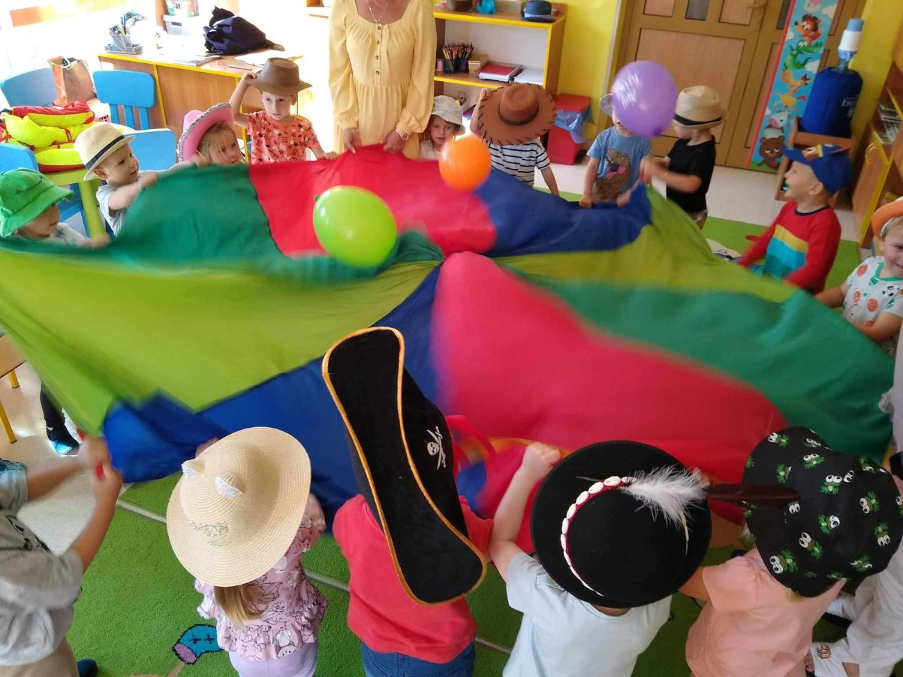 Pomysły z kapelusza na Dzień Przedszkolaka w Misiu