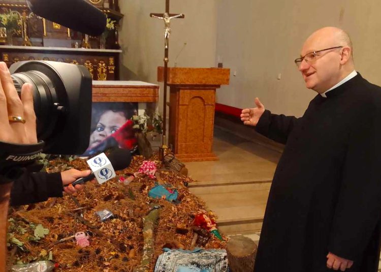 Mocny przekaz w kościele. Na mszy była telewizja