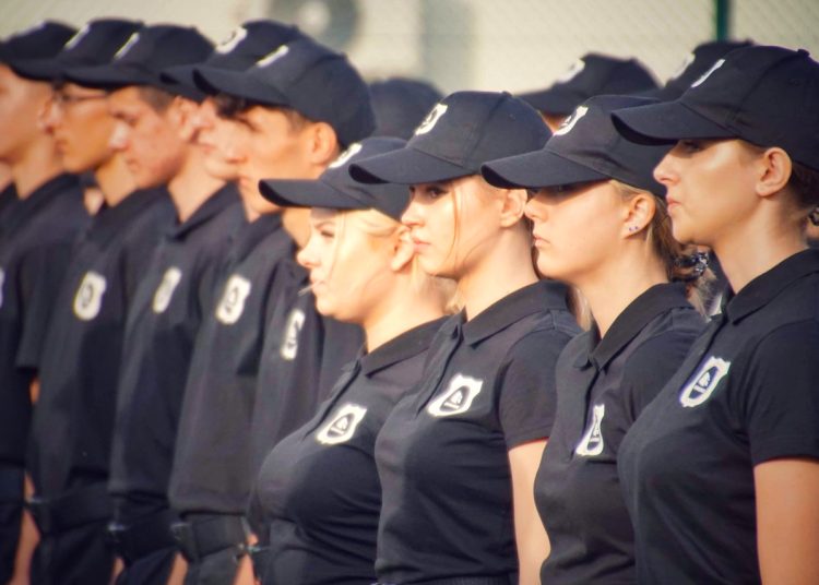 Uczniowie Ekonomika złożyli ślubowanie ZDJĘCIA