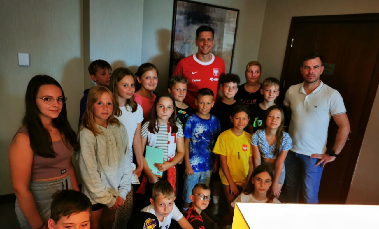 Kadrowicz zaprosił całą klasę z Giewartowa