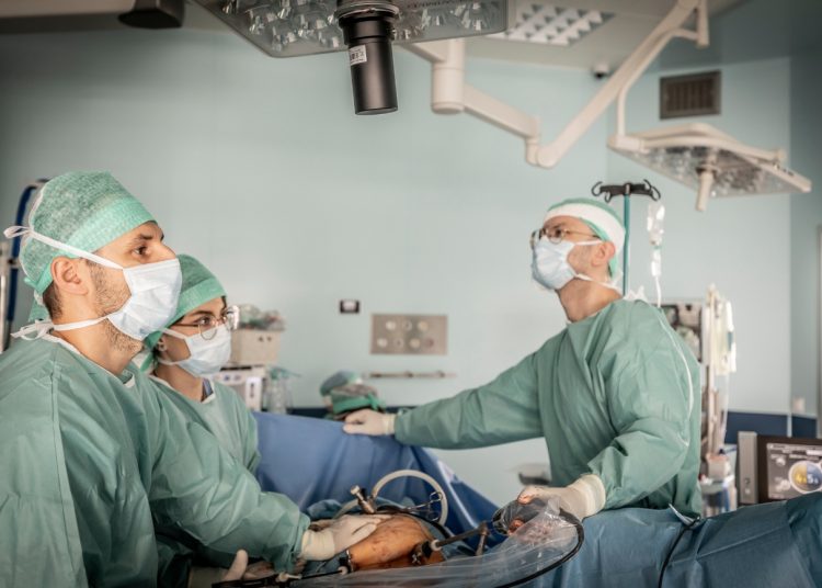 Nowoczesna operacja w szpitalu. Bez szpecenia