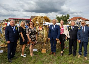 Wieniec wysoko w konkursie