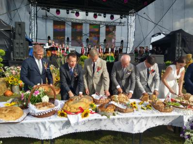 Dożynki Powiatowe w Młodojewie