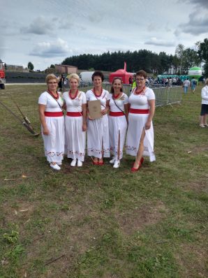 Dożynki Powiatowe w Młodojewie