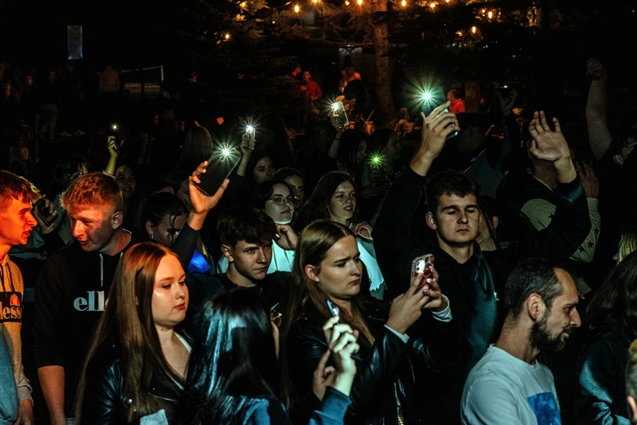 Mocny, klubowy akcent na zakończenie wakacji. Na scenie…