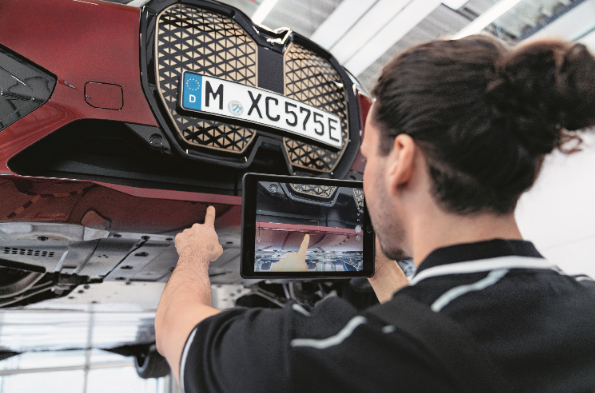 Perspektywy zawodu diagnosty samochodowego w erze samochodów hybrydowych i elektrycznych