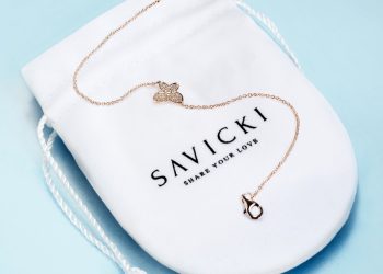 Czym są bransoletki celebrytki? Odpowiadamy!