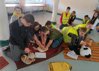 Uratuj Misia. W SOSW ćwiczyli pierwszą pomoc