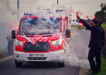 Wielki dzień dla OSP Jarotki ZDJĘCIA