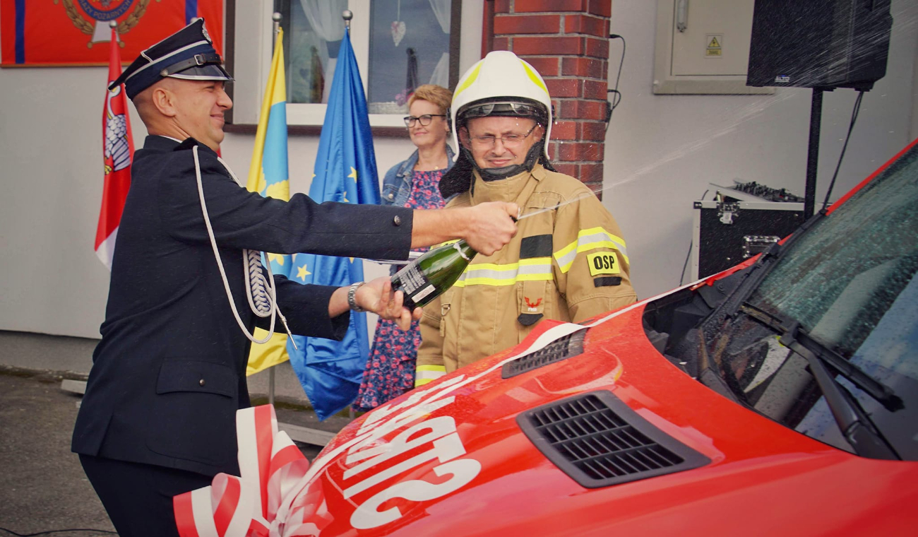 Wielki dzień dla OSP Jarotki ZDJĘCIA