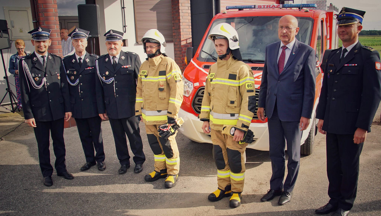 Wielki dzień dla OSP Jarotki ZDJĘCIA