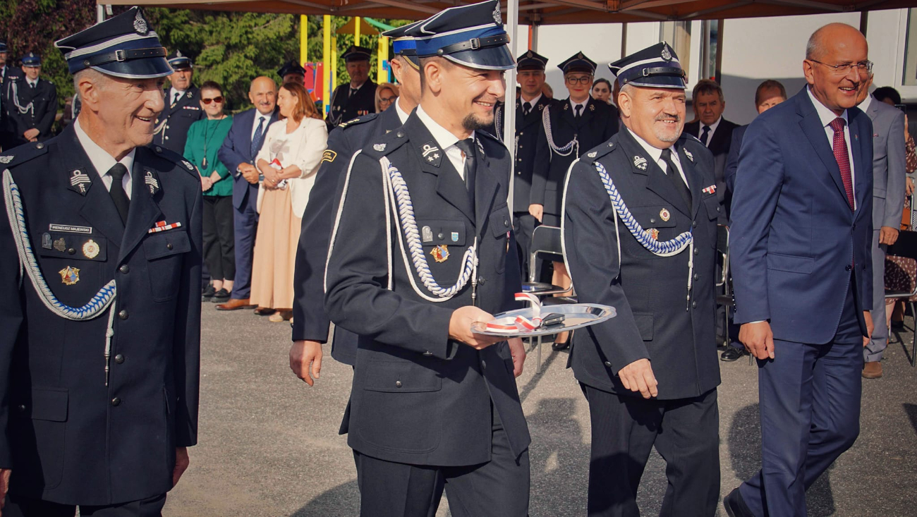 Wielki dzień dla OSP Jarotki ZDJĘCIA