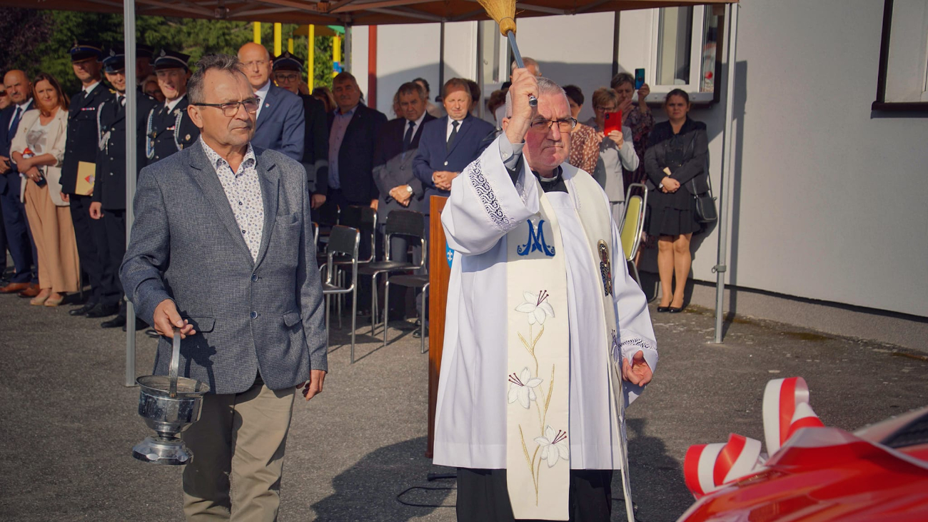 Wielki dzień dla OSP Jarotki ZDJĘCIA