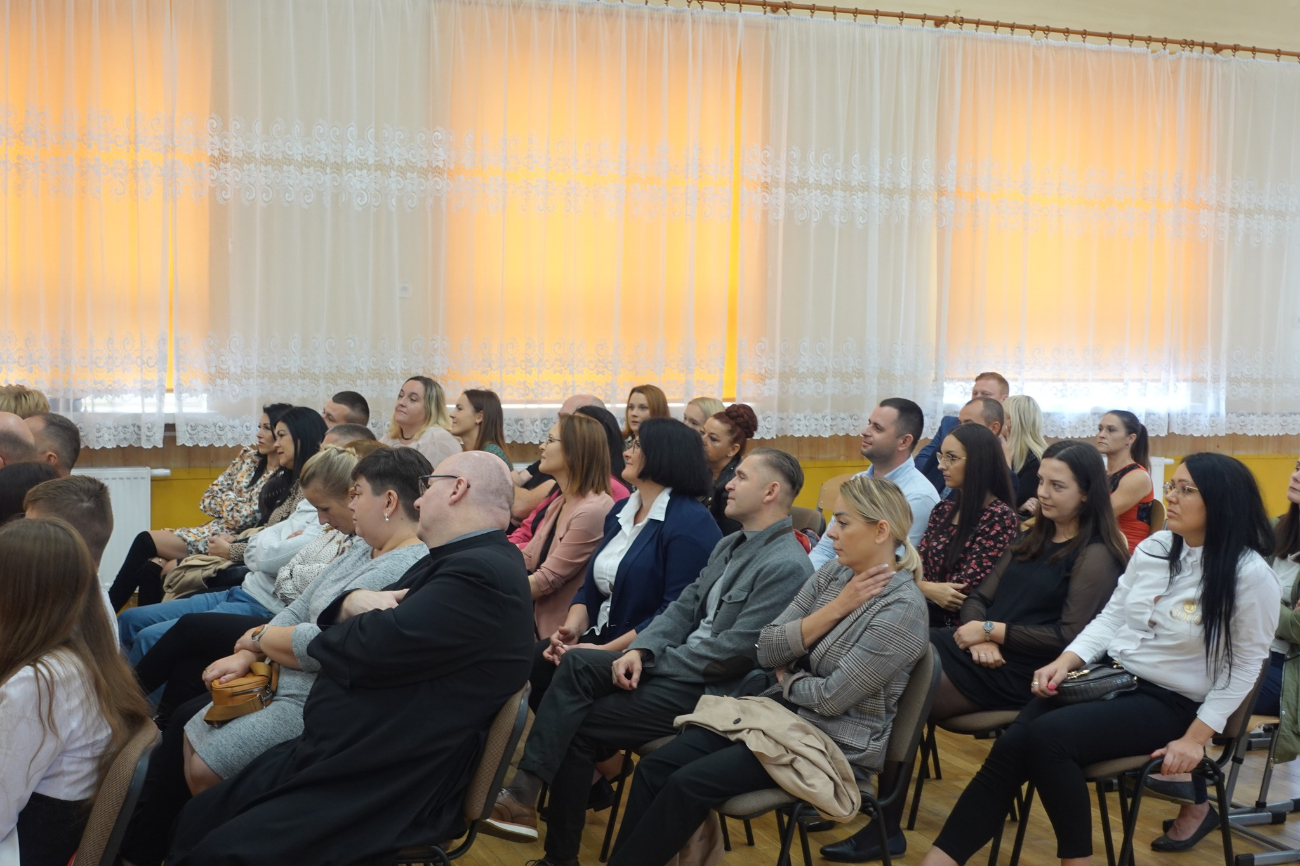 Wielki dzień pierwszaków z Giewartowa. Zobacz zdjęcia