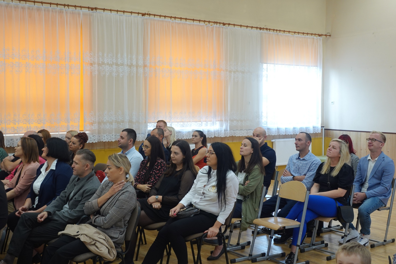 Wielki dzień pierwszaków z Giewartowa. Zobacz zdjęcia