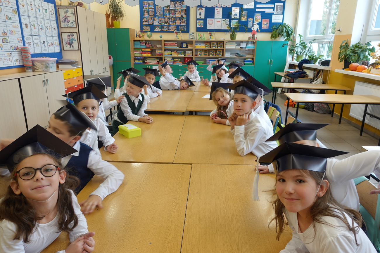 Wielki dzień pierwszaków z Giewartowa. Zobacz zdjęcia