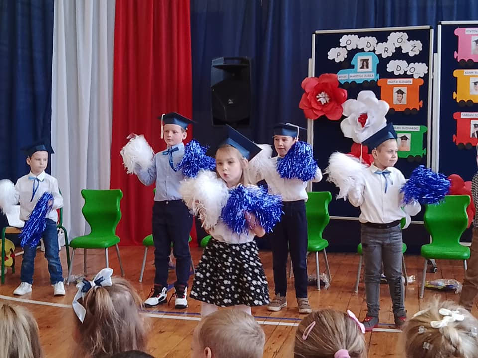 Ślubowały lądkowskie pierwszaczki