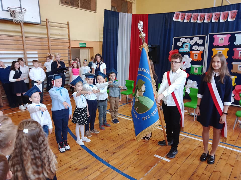 Ślubowały lądkowskie pierwszaczki