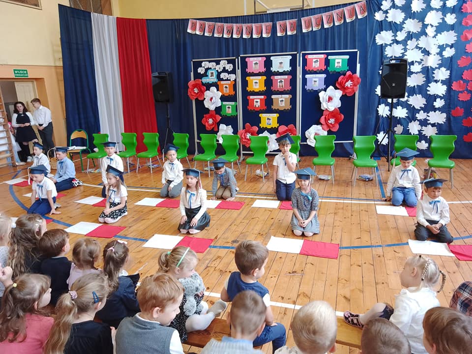 Ślubowały lądkowskie pierwszaczki