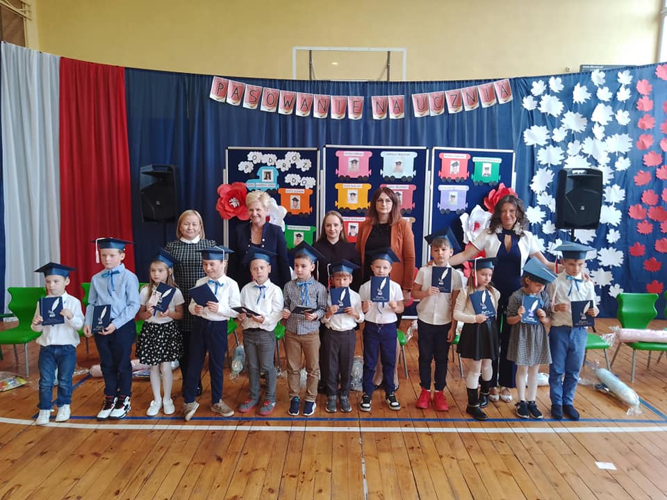 Ślubowały lądkowskie pierwszaczki