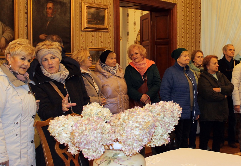 Uniwersytet na kolejnej wycieczce