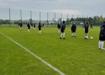 Zaległości na remis, piątka SKP