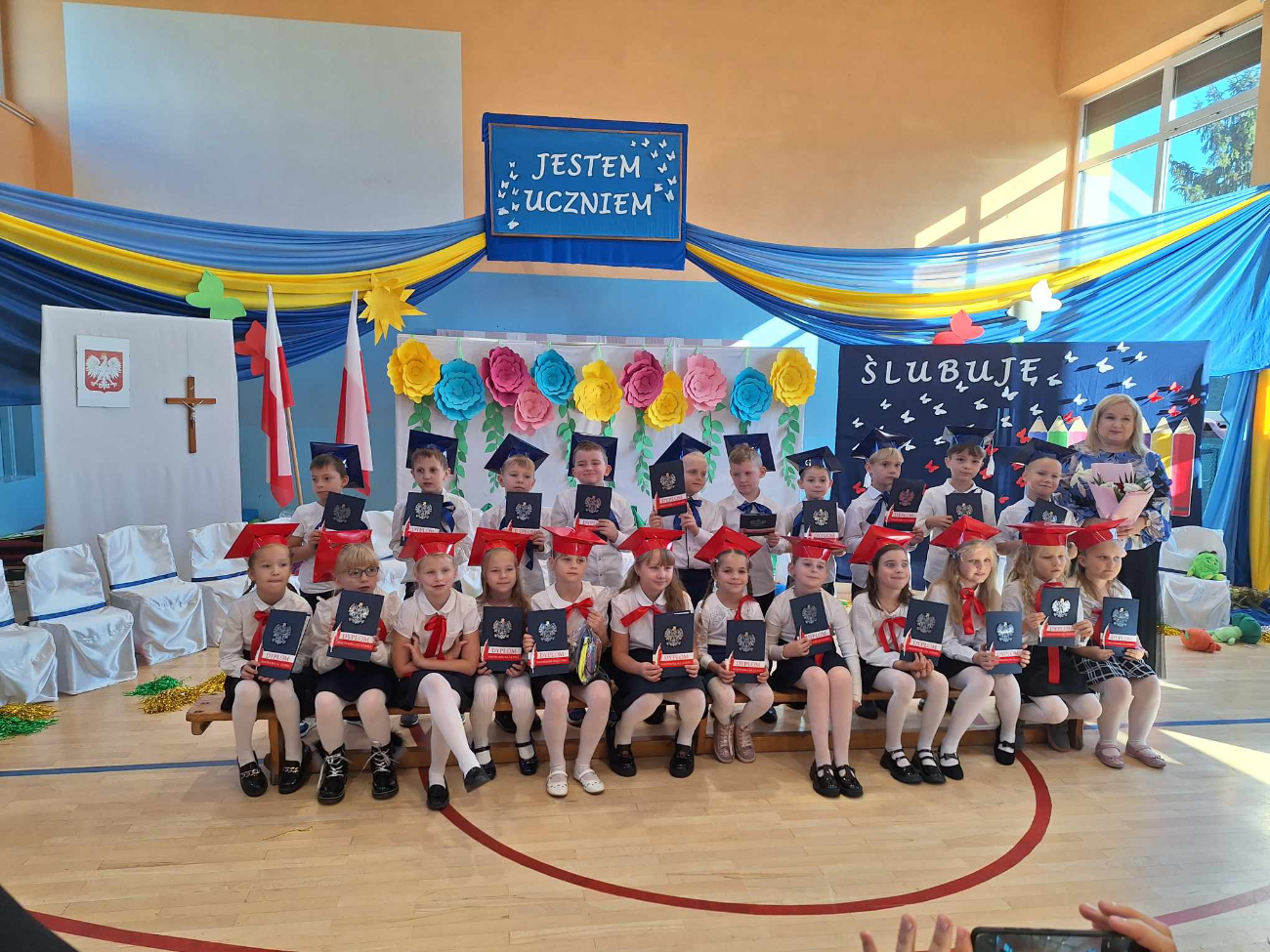 Ślubowali pierwszoklasiści w Ciążeniu