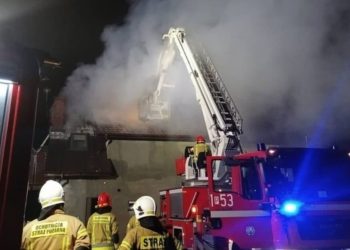 W pożarze stracili wszystko. Dramat małżeństwa z trójką dzieci