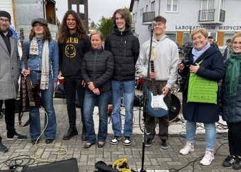 Rock na targowisku. „Zagrali muzykę naszej młodości”
