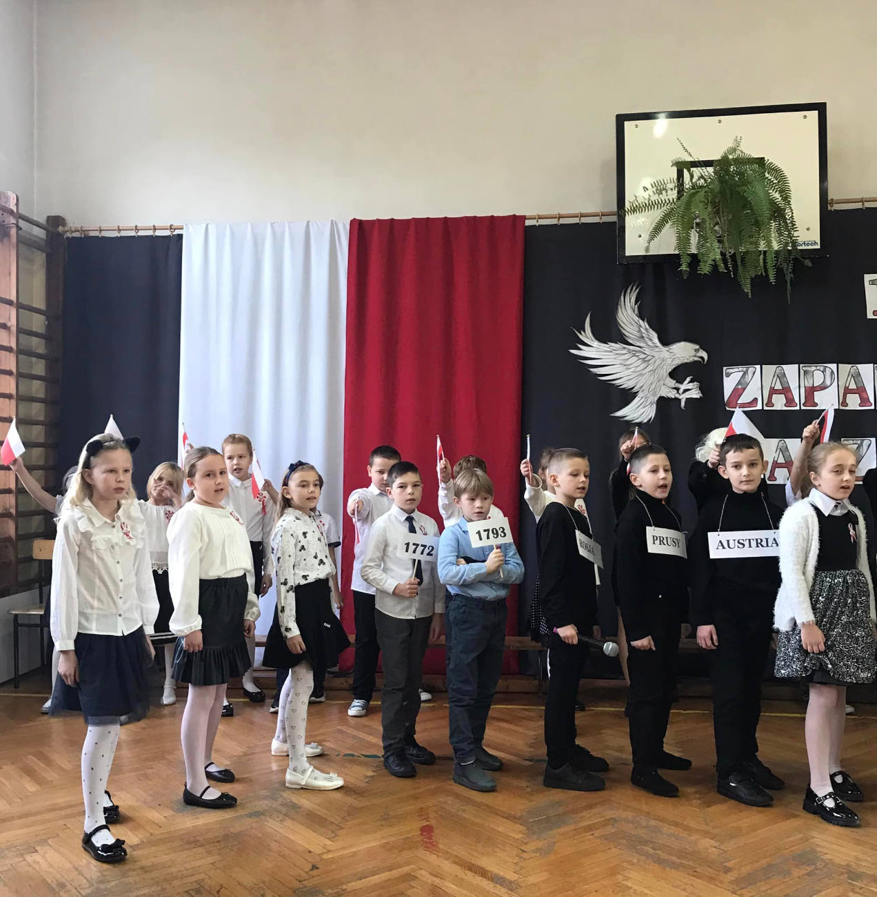 Patriotycznie w Cieninie Kościelnym