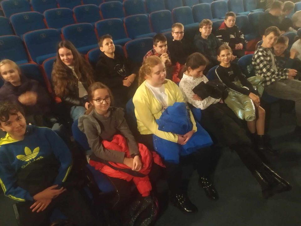 Kotunia – SPEKTAKL „ HOBBIT, CZYLI PODRÓŻ W NIEZNANE”