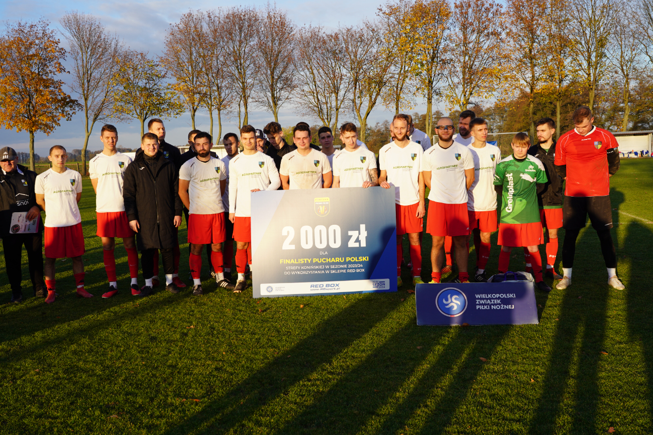 Pełne trybuny, mnóstwo policji. Takiego meczu jeszcze tu nie było ZDJĘCIA