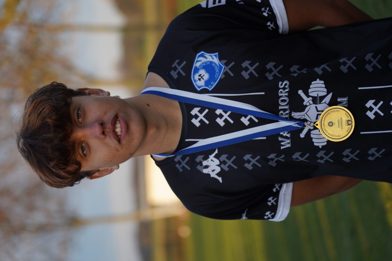 Pełne trybuny, mnóstwo policji. Takiego meczu jeszcze tu nie było ZDJĘCIA