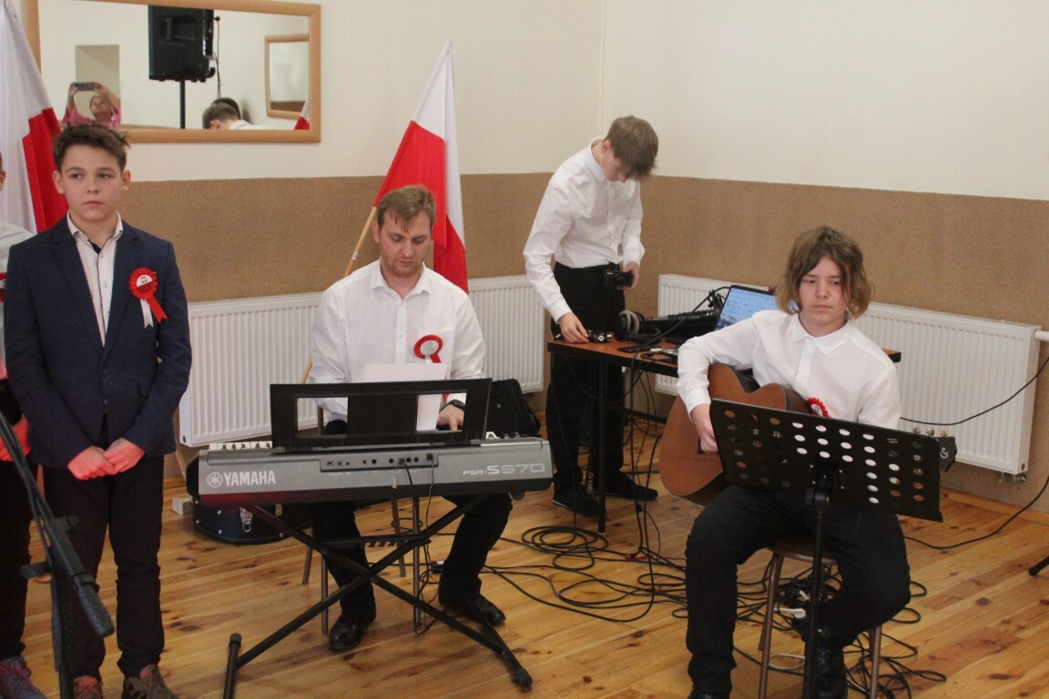 Patriotycznie w Piotrowicach