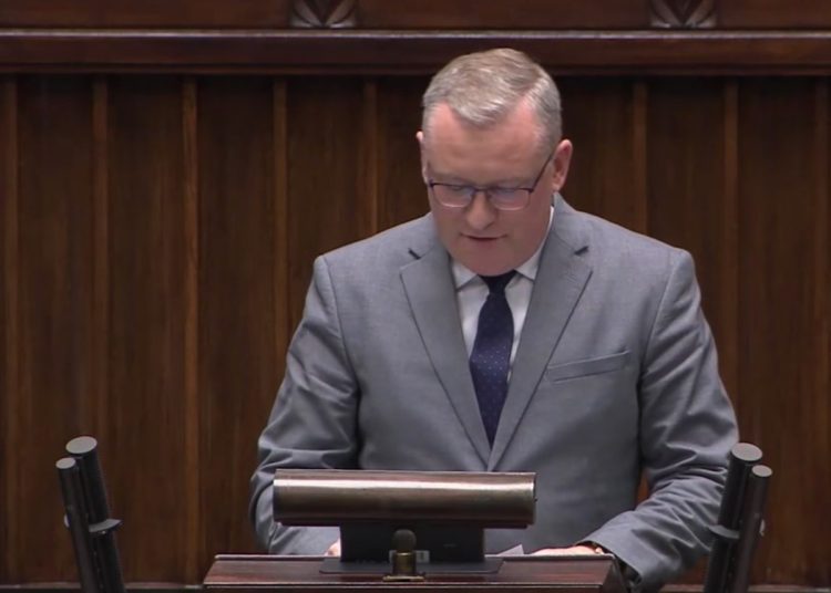 Pyrzyk debiutuje na sejmowej mównicy. Zabrał głos ws. Pegasusa
