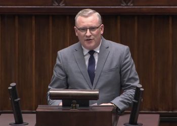Pyrzyk apeluje w Sejmie. Te pieniądze po prostu im się należą!