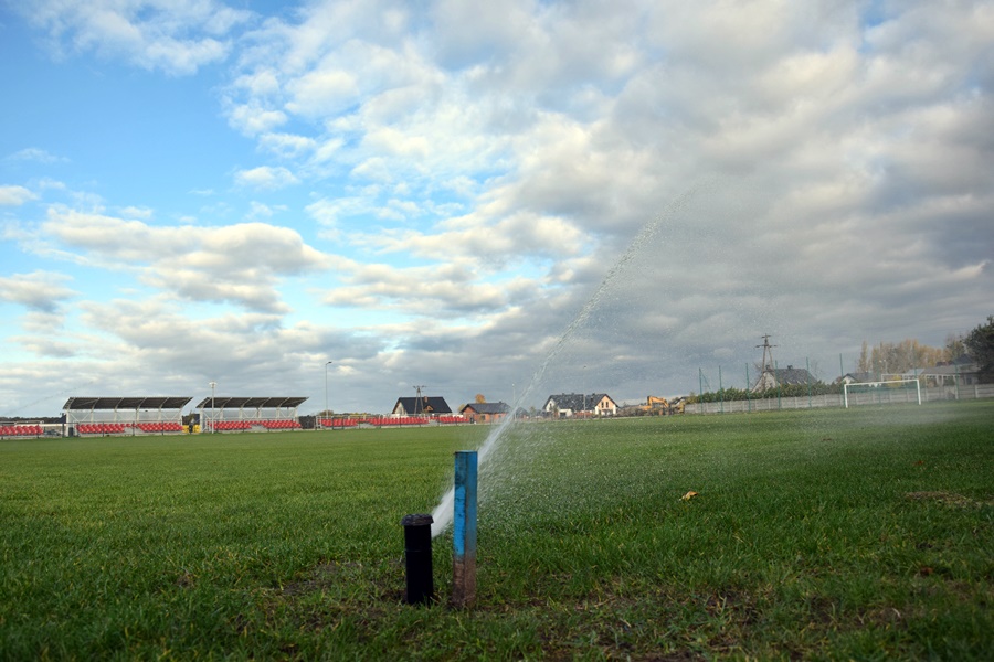 Gminne boisko z systemem nawadniania