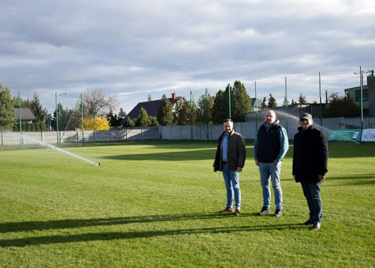 Gminne boisko z systemem nawadniania