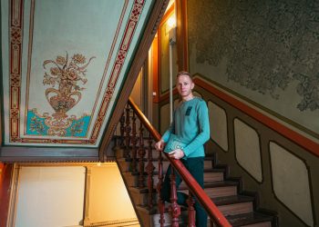 Odkrył tajemnice i piękno poznańskich dzielnic. Pokazał to w książce!