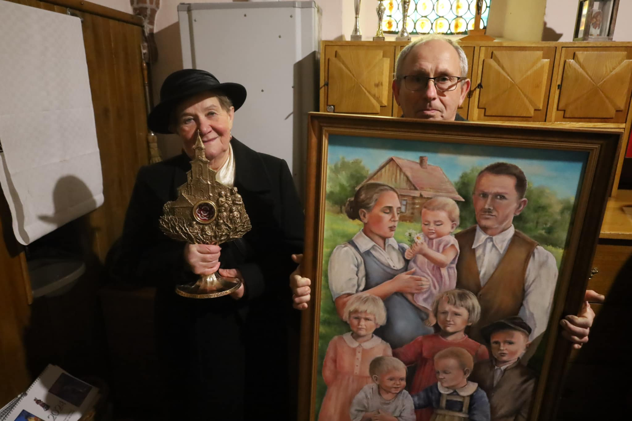 Relikwie błogosławionej rodziny Ulmów dotarły dziś do Słupcy