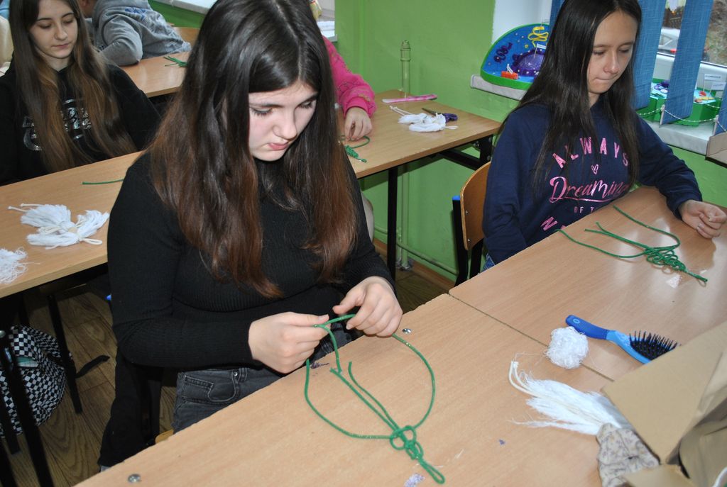 Warsztaty z makramy w Drążnej