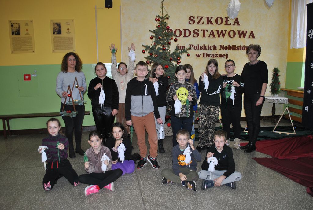 Warsztaty z makramy w Drążnej