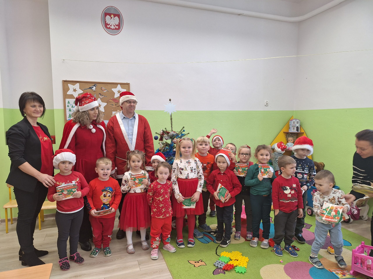 Gminny Mikołaj zawitał do przedszkoli