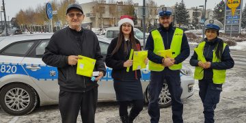 Odblaskowe Mikołajki z policjantami