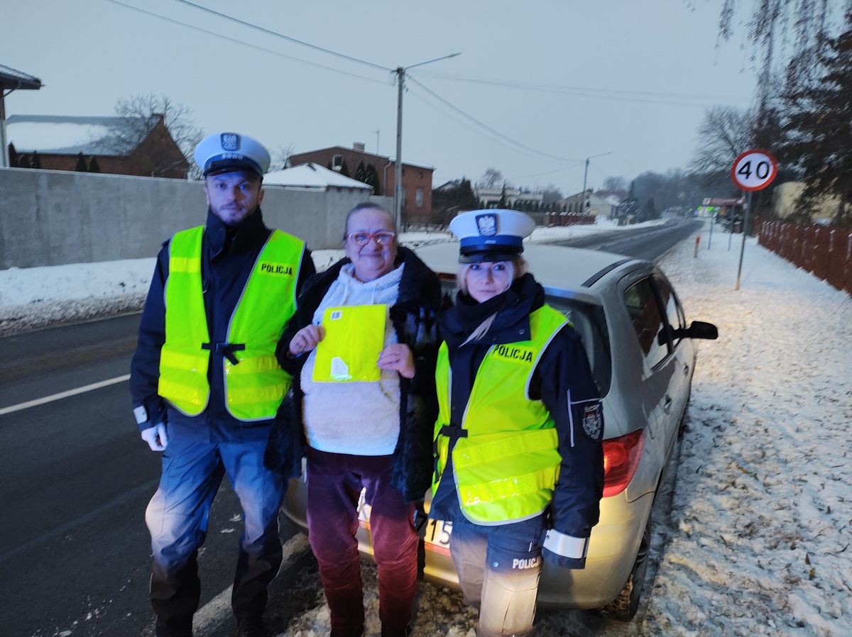Odblaskowe Mikołajki z policjantami