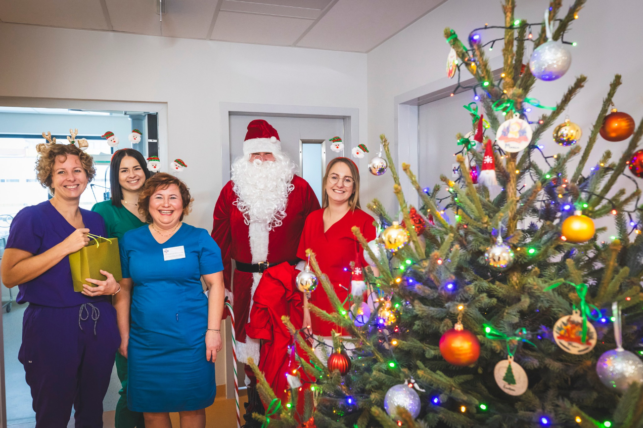Mikołaj odwiedził słupecki szpital. Zobacz zdjęcia
